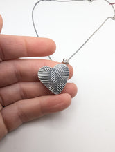 Load image into Gallery viewer, Heartbreak Necklace