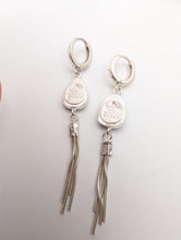 Load image into Gallery viewer, The Outlaw